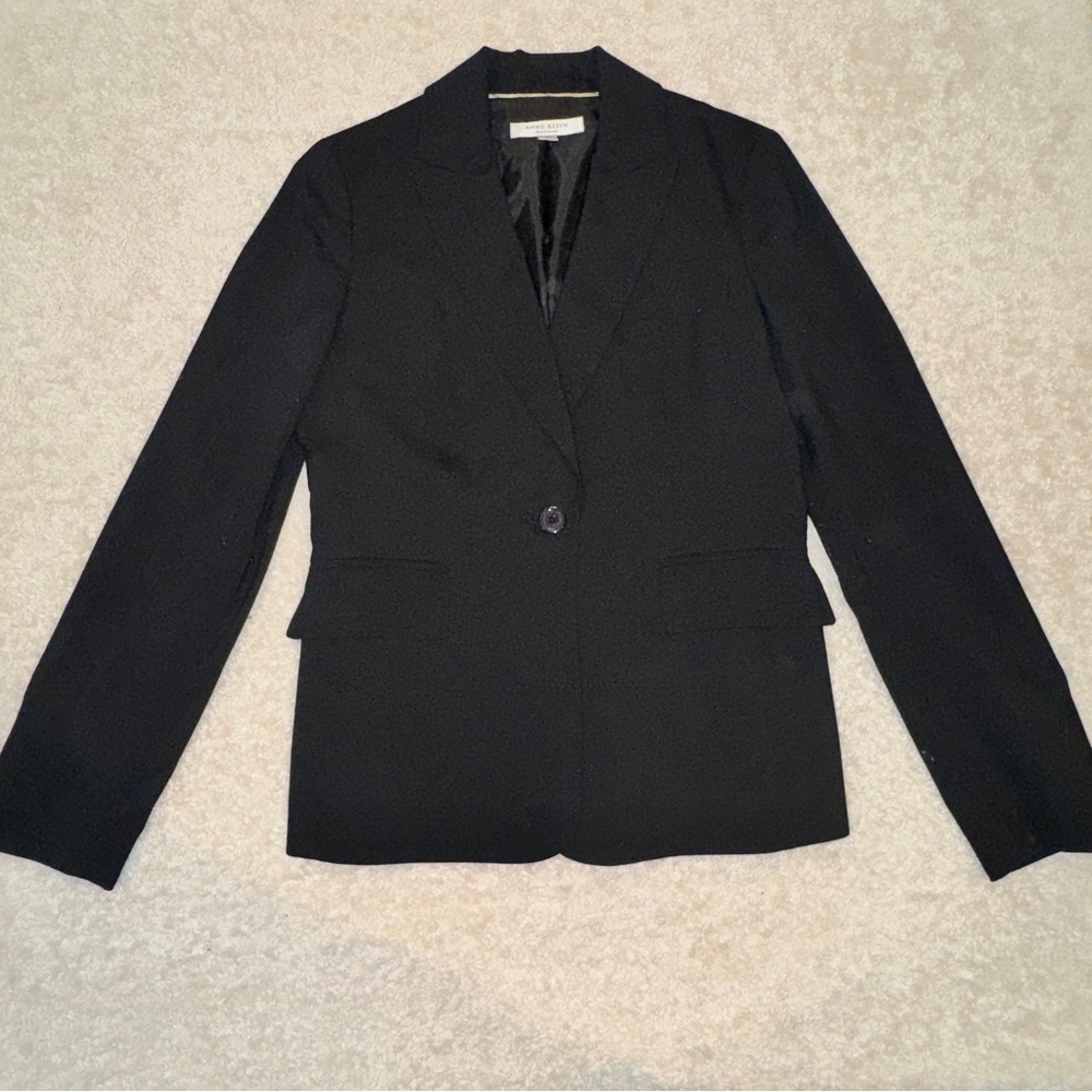 Anne Klein Elegant Black Suit